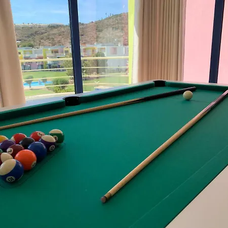 Penthouse 160sqm Wide Terraces Pool View & Private Hot Tub & Parking