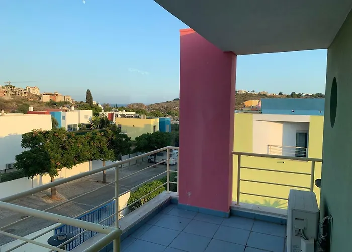 Penthouse 160sqm Wide Terraces Pool View & Private Hot Tub & Parking * Албуфейра