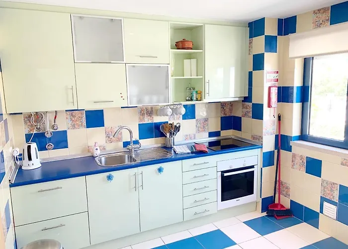 Penthouse 160sqm Wide Terraces Pool View & Private Hot Tub & Parking Appartement Albufeira