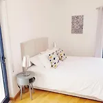 Penthouse 160sqm Wide Terraces Pool View & Private Hot Tub & Parking * Albufeira